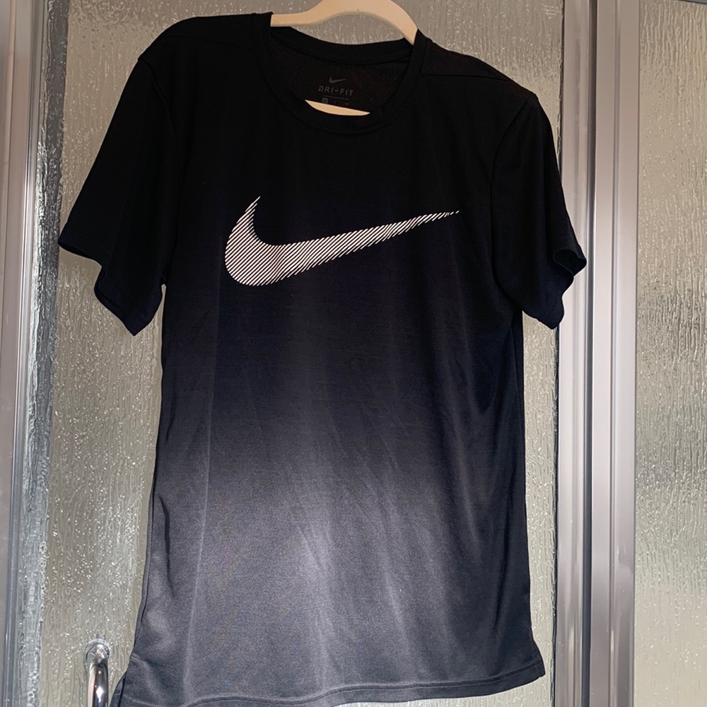 Nike Men’s Dri-Fit Tee